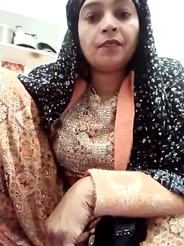 Webcam Model (Mohni_love) is live