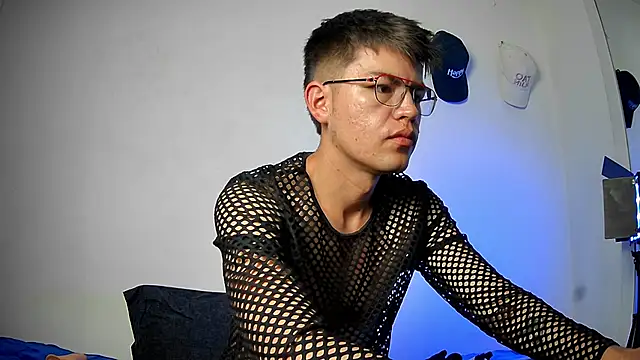 nicolatinboy webcam