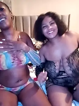 CocoButterxox webcam