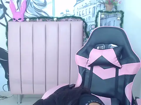 cora_desirers707 webcam