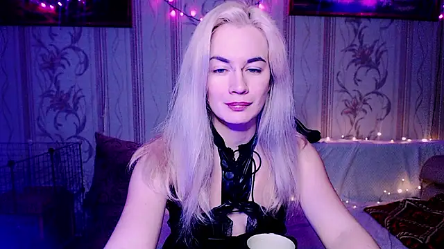 xxxcharismaaa webcam