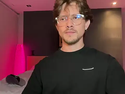 mcklister_kinky_feets webcam