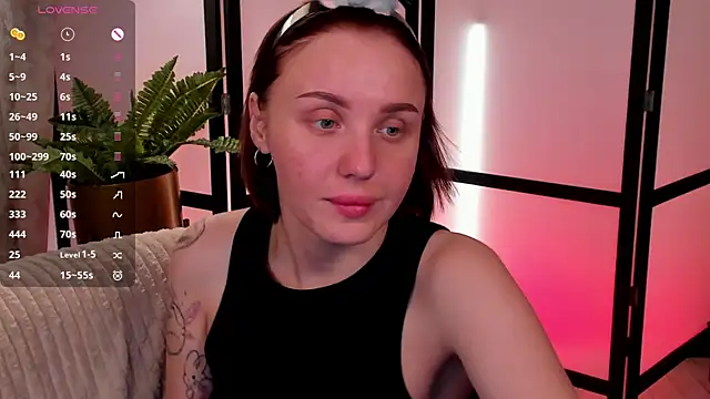 lianaford - LianaFord's free webcam - UK Sex Cams