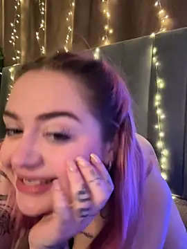 kellymoors (F young) - Riding pillow with naked boobs