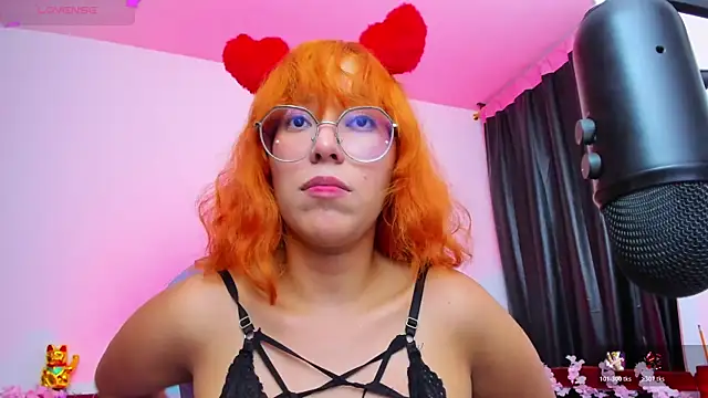 _Moon_Johnson webcam