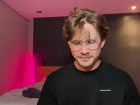 mcklister_kinky_feets webcam