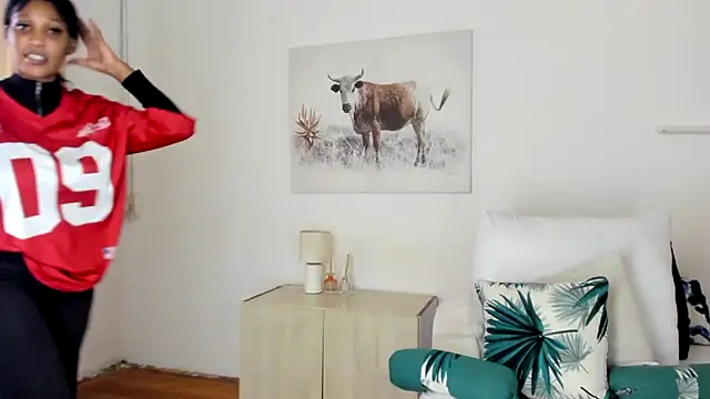 ConnieSmall24 webcam