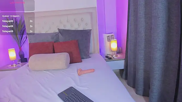 Seliinna-Kyle webcam