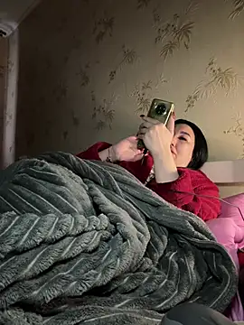 Naughtbaby_2025 webcam