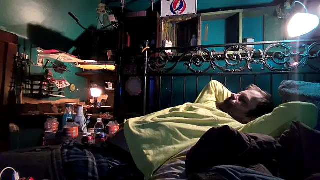 charactrzero (Ask my age) - Get naked stay naked.