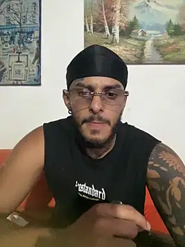 liyamjunior - Liyamjunior's free webcam - UK Sex Cams