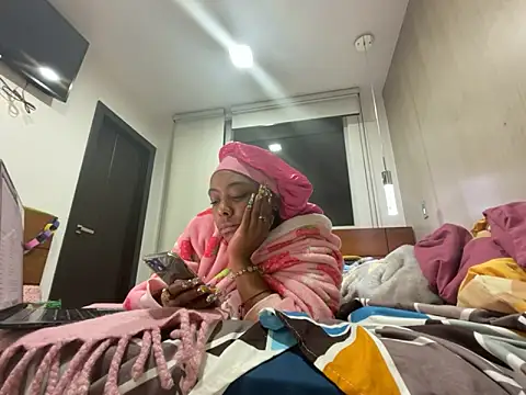 ChocolateCakeQueen webcam