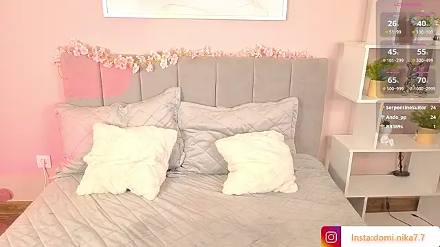 BiggieBoobies webcam