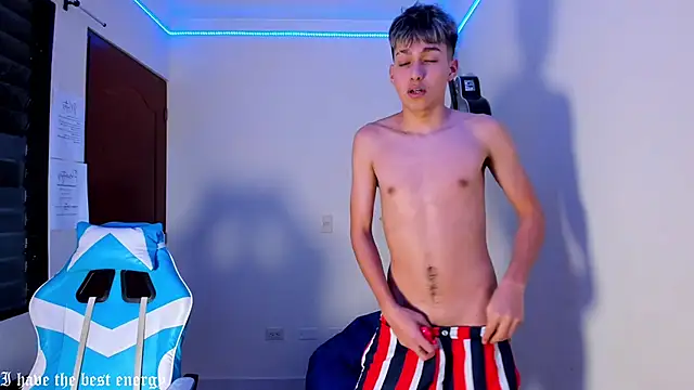 harry_jonshon69 - Harry_jonshon69's free webcam