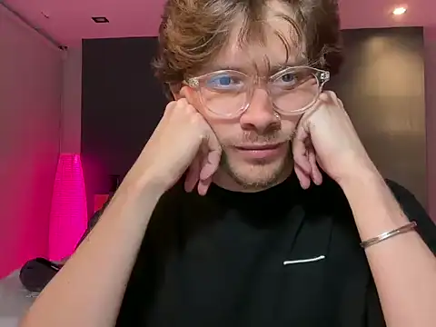 mcklister_kinky_feets