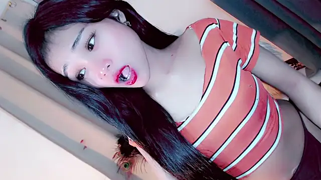 Amomentoflust99 webcam