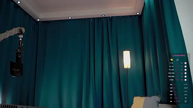 viktorsecret (M young) - naked and flexing