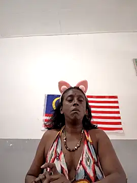 mamakarma1403 webcam