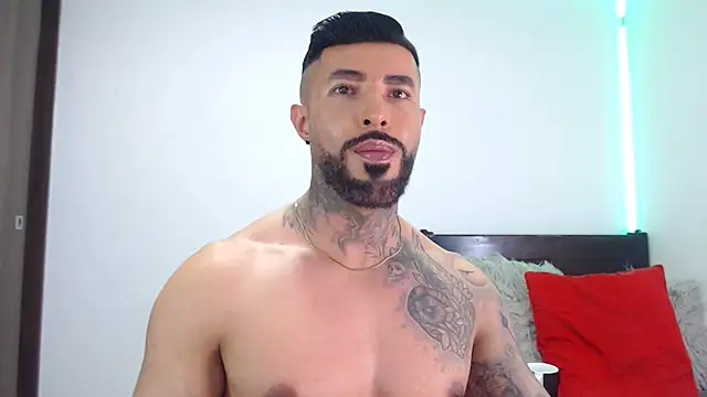 andrea_de_lucaa webcam