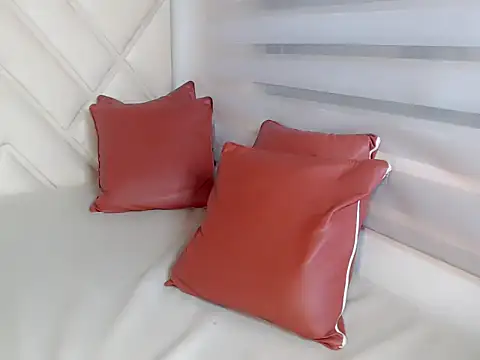 provocative_touch - Provocative_Touch's free webcam - UK Sex Cams