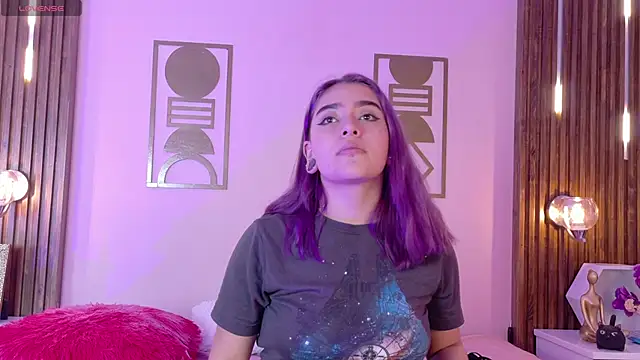 hanna-winchester - Hanna-Winchester's free webcam - UK Sex Cams