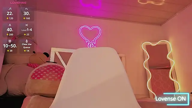 saaya_tay - Saaya_tay's free webcam - UK Sex Cams