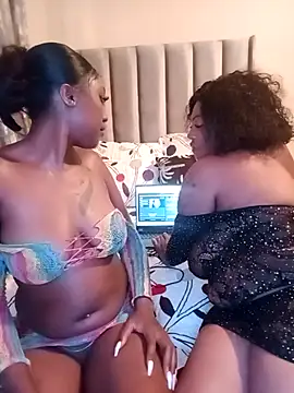 cocobutterxox - CocoButterxox's free webcam - UK Sex Cams