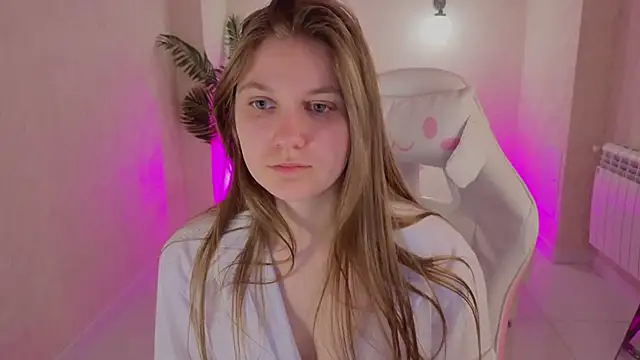 ariamidnight - AriaMidnight's free webcam - UK Sex Cams