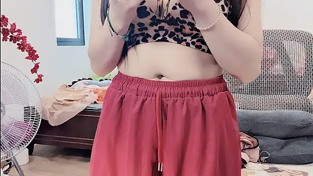 caryln-bun - Caryln-Bun's free webcam