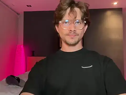 mcklister_kinky_feets webcam