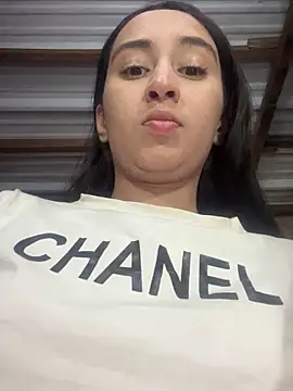 Webcam Model (RAKEL37) is live