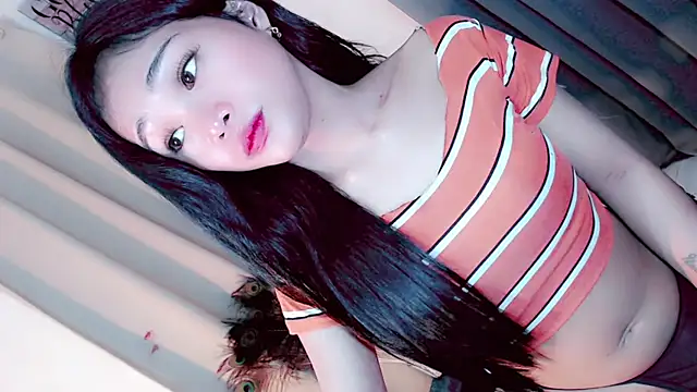 Amomentoflust99 webcam