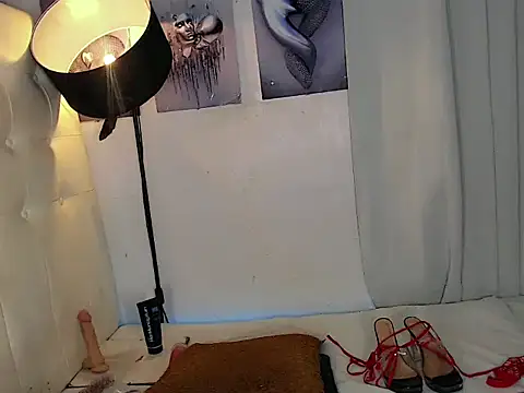 foxxy_barbie (T teen) - come and play with me