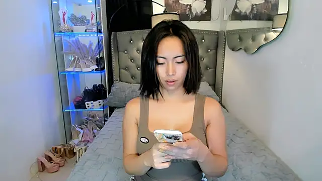 reighnempress webcam