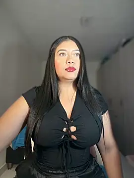 cami_ortiz__ webcam