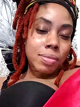 Webcam Model (HONEYSWEETS_LIVE)  is live.Free join now!