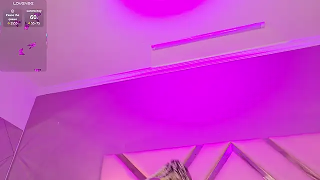 malaikabrown (F young) - Saliva on Nipples / Wet Play 👅💦