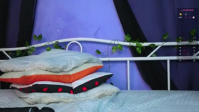 Scarlettsrorm webcam