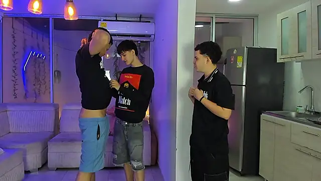 Houseofwarrios webcam