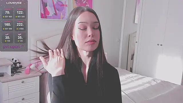 kittenrisha - Kittenrisha's free webcam - UK Sex Cams