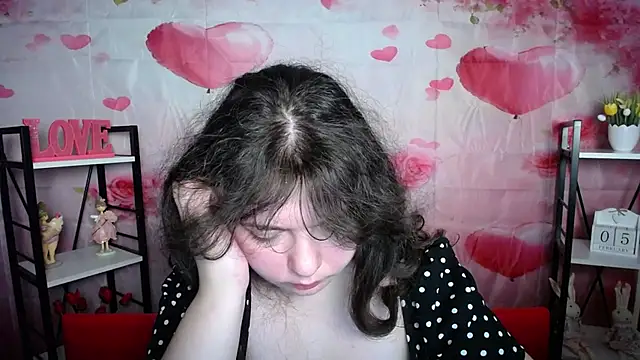 NeonilaLisova webcam