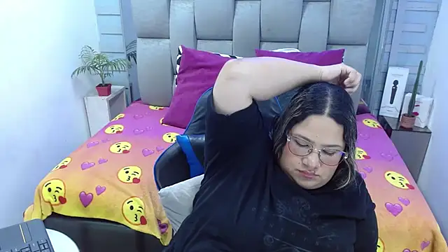 evelin_zaens (F young) - hello evelin