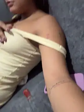 Kaily_Sweet16 webcam