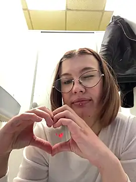 rinacat (F young) - Risky squirt while cleaner and s here!!!