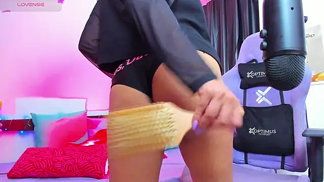 _moon_johnson - _Moon_Johnson's free webcam - UK Sex Cams