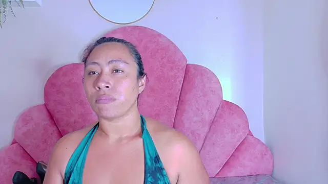 SeleneGibson__ webcam