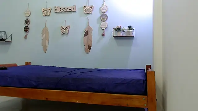 ashlyanaldeep18 webcam