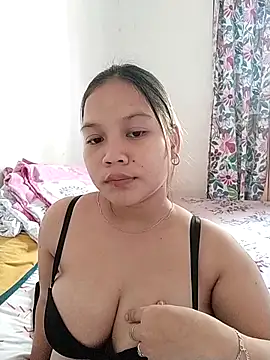 xxsexytitsxx webcam