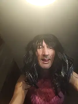 sabrinchen - Sabrinchen's free webcam - UK Sex Cams