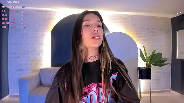 taralawrence - TaraLawrence's free webcam - UK Sex Cams